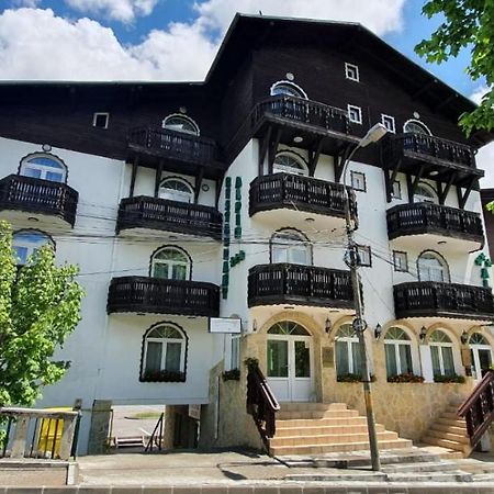 Pensiunea Alpin Predeal Extérieur photo