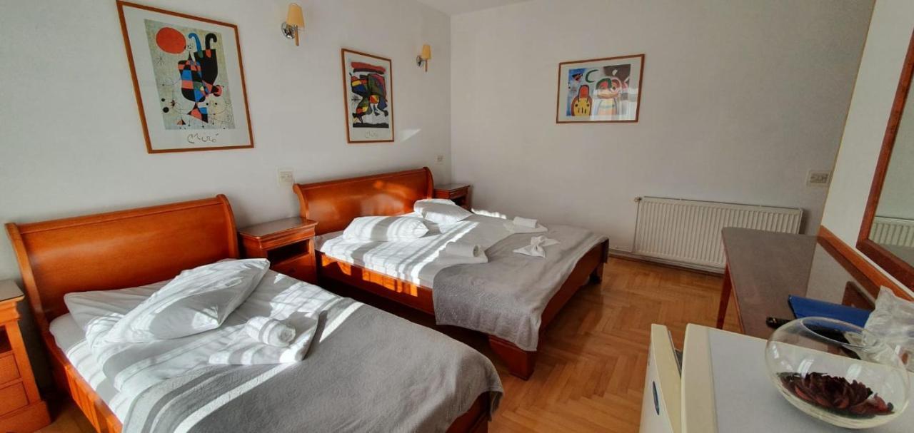 Pensiunea Alpin Predeal Extérieur photo